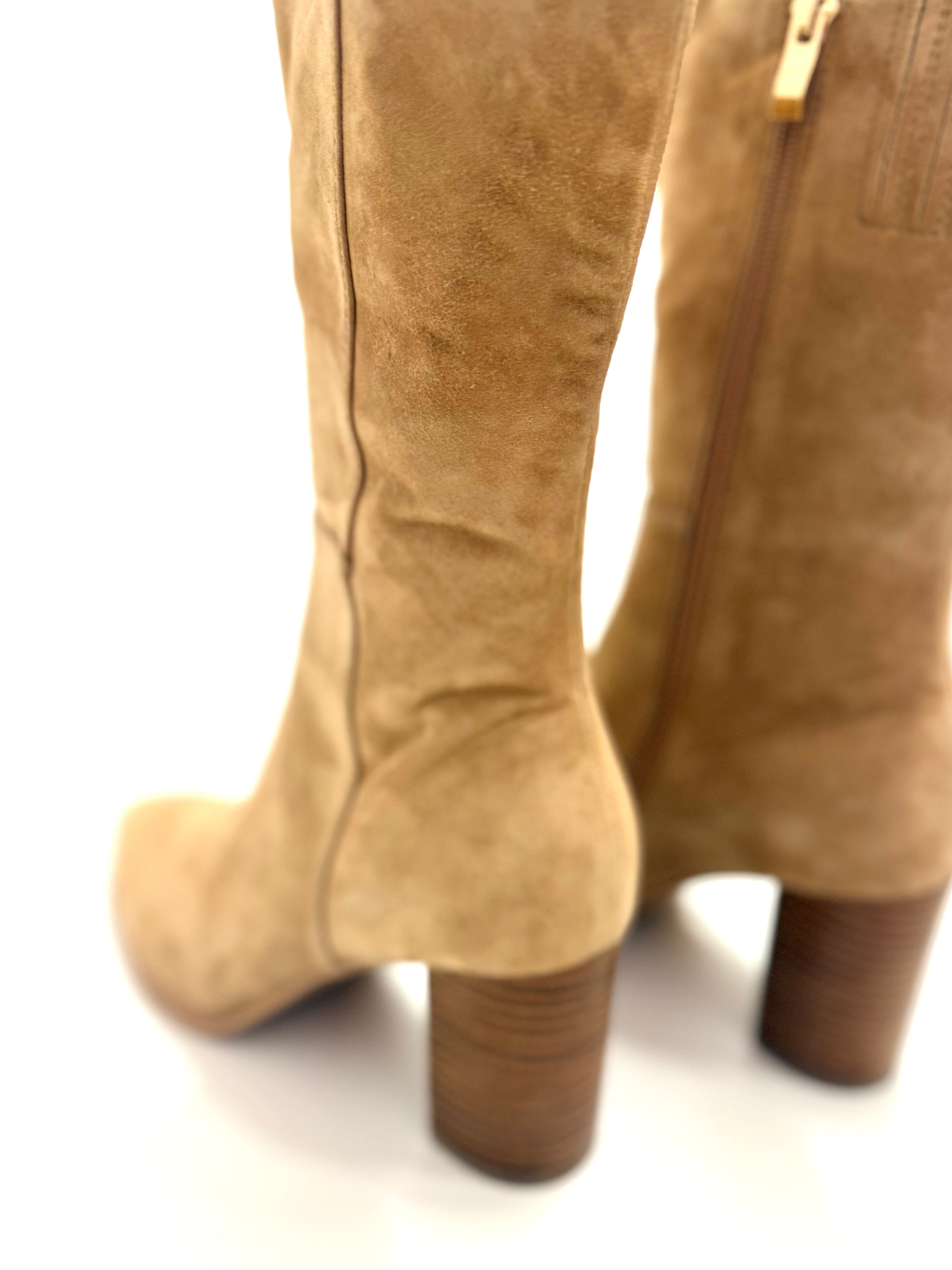 Django & Juliette - Aisley