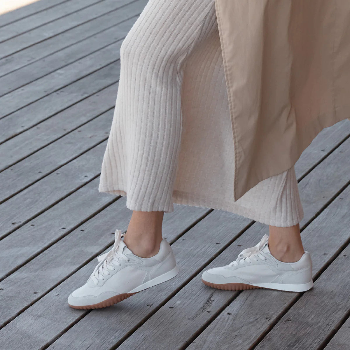 EOS - Glide Off White