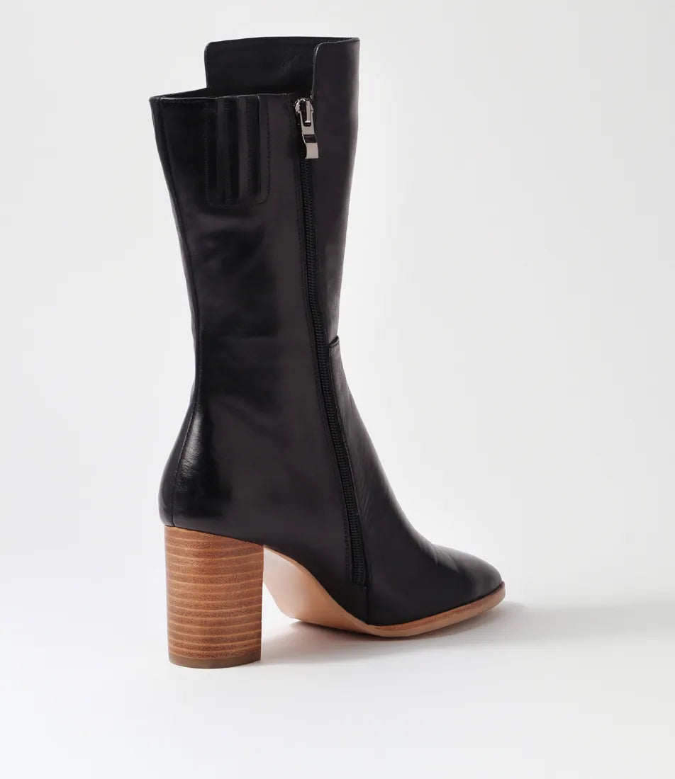 Django & Juliette - Aisley