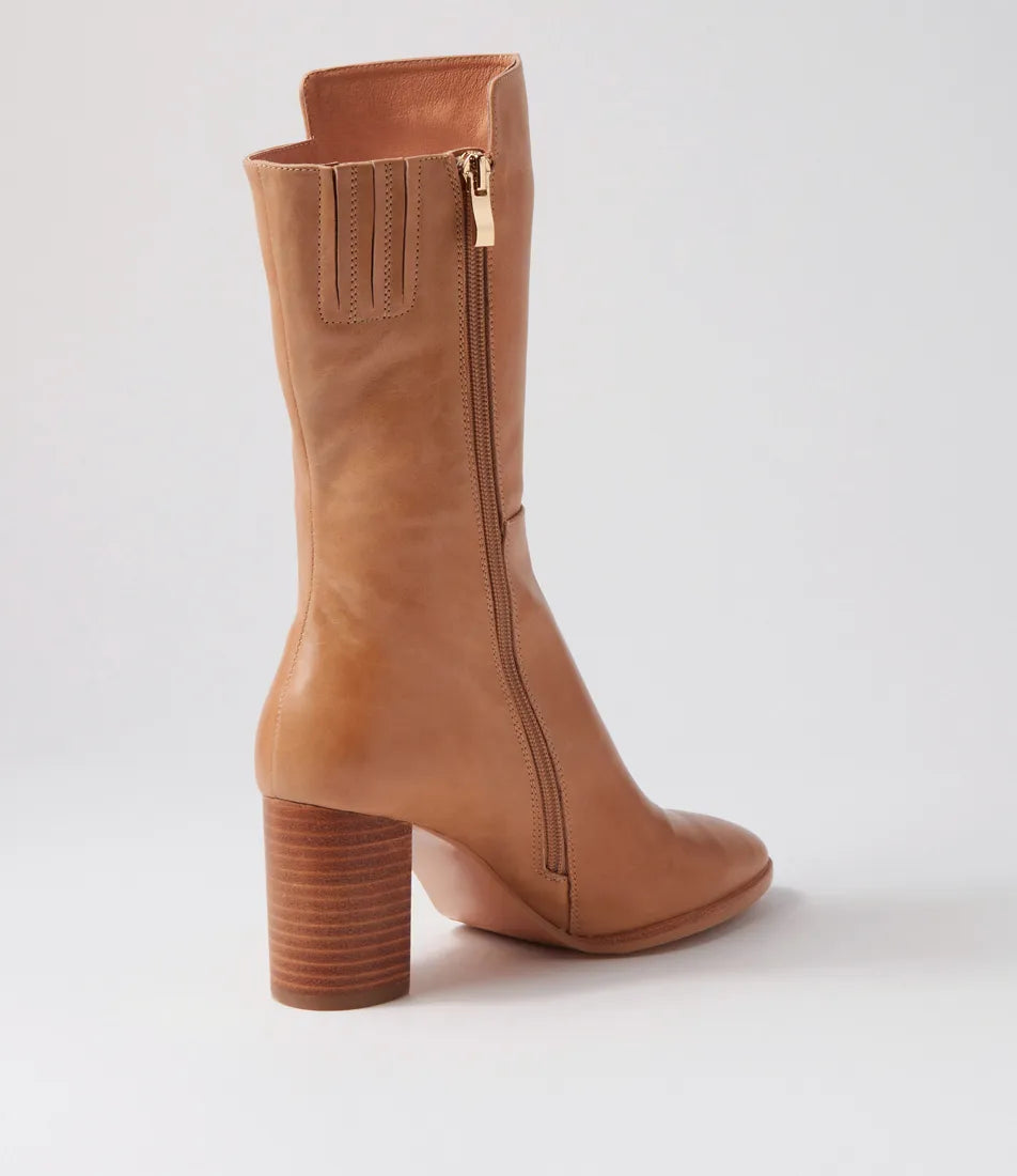 Django & Juliette - Aisley