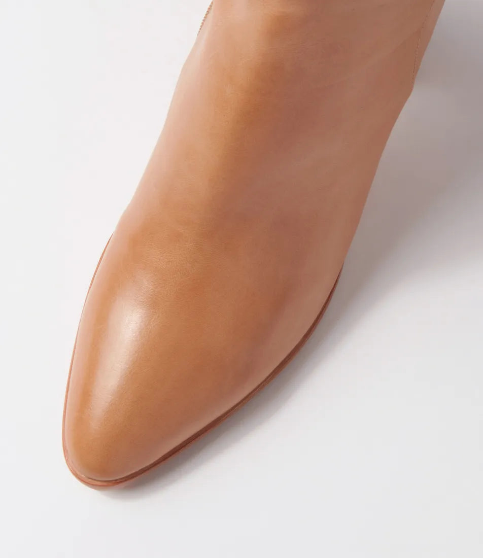 Django & Juliette - Aisley