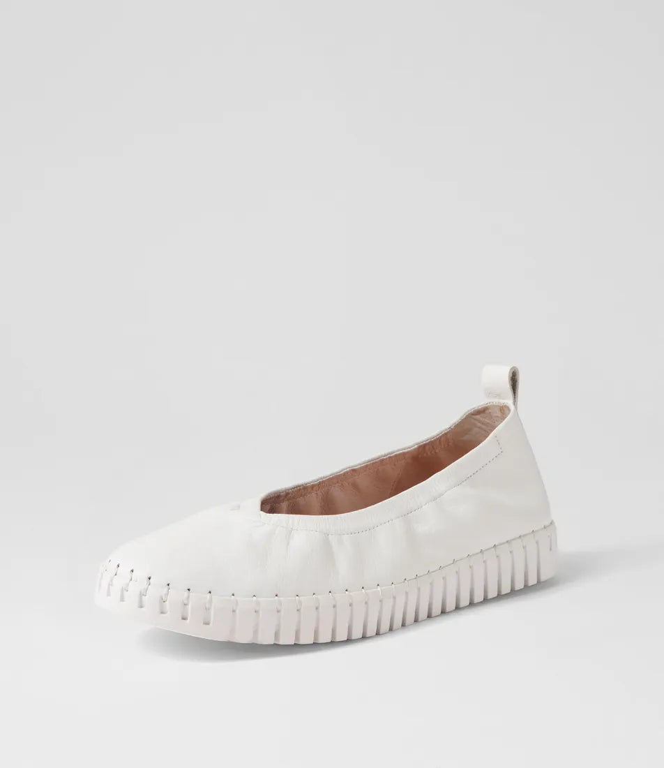 Dajngo & Juliette - Heaton