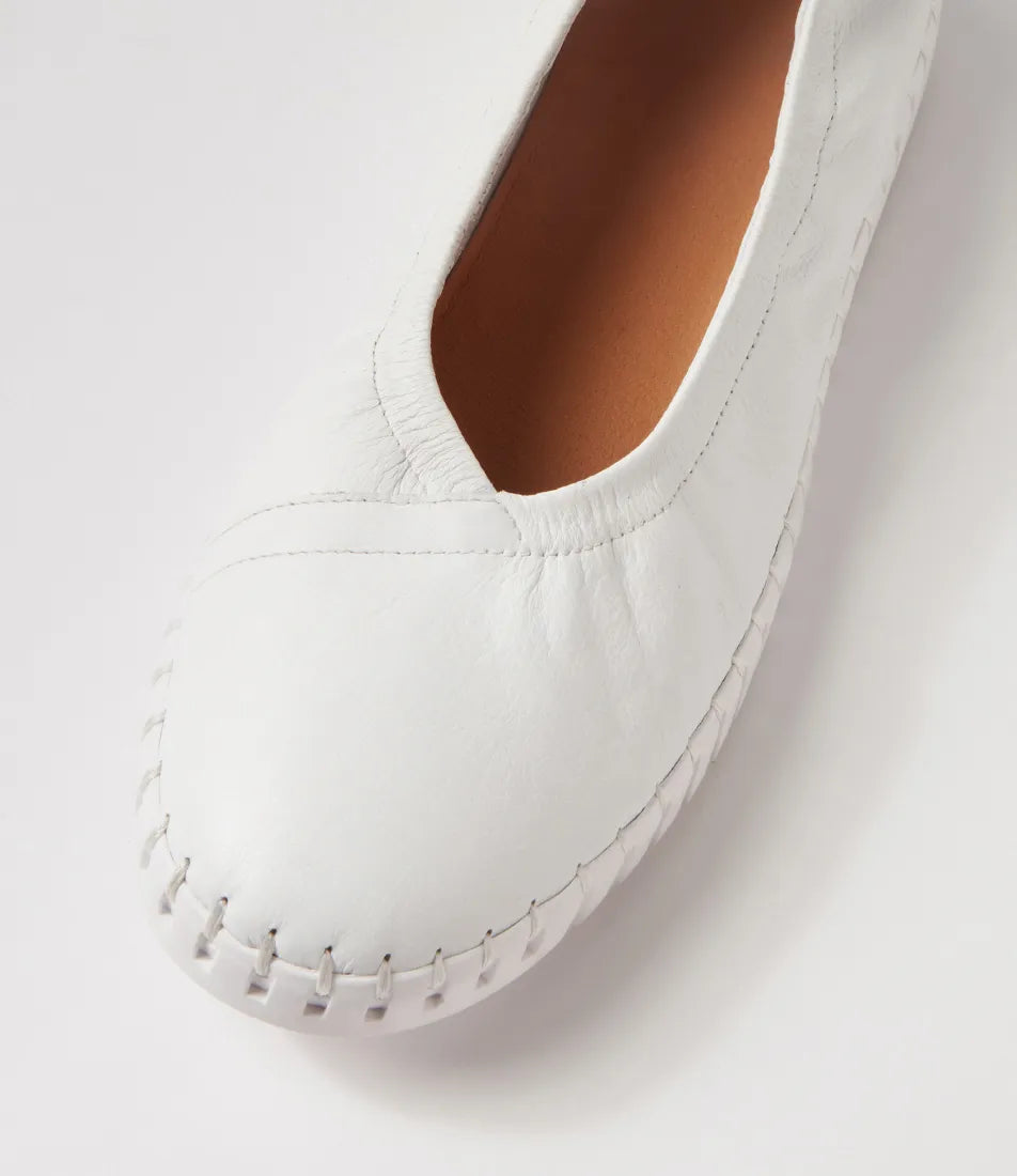 Dajngo & Juliette - Heaton