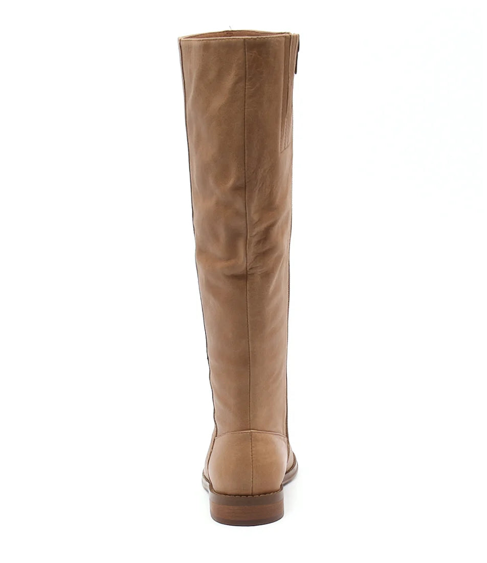 Yariri Tan Rugged Leather