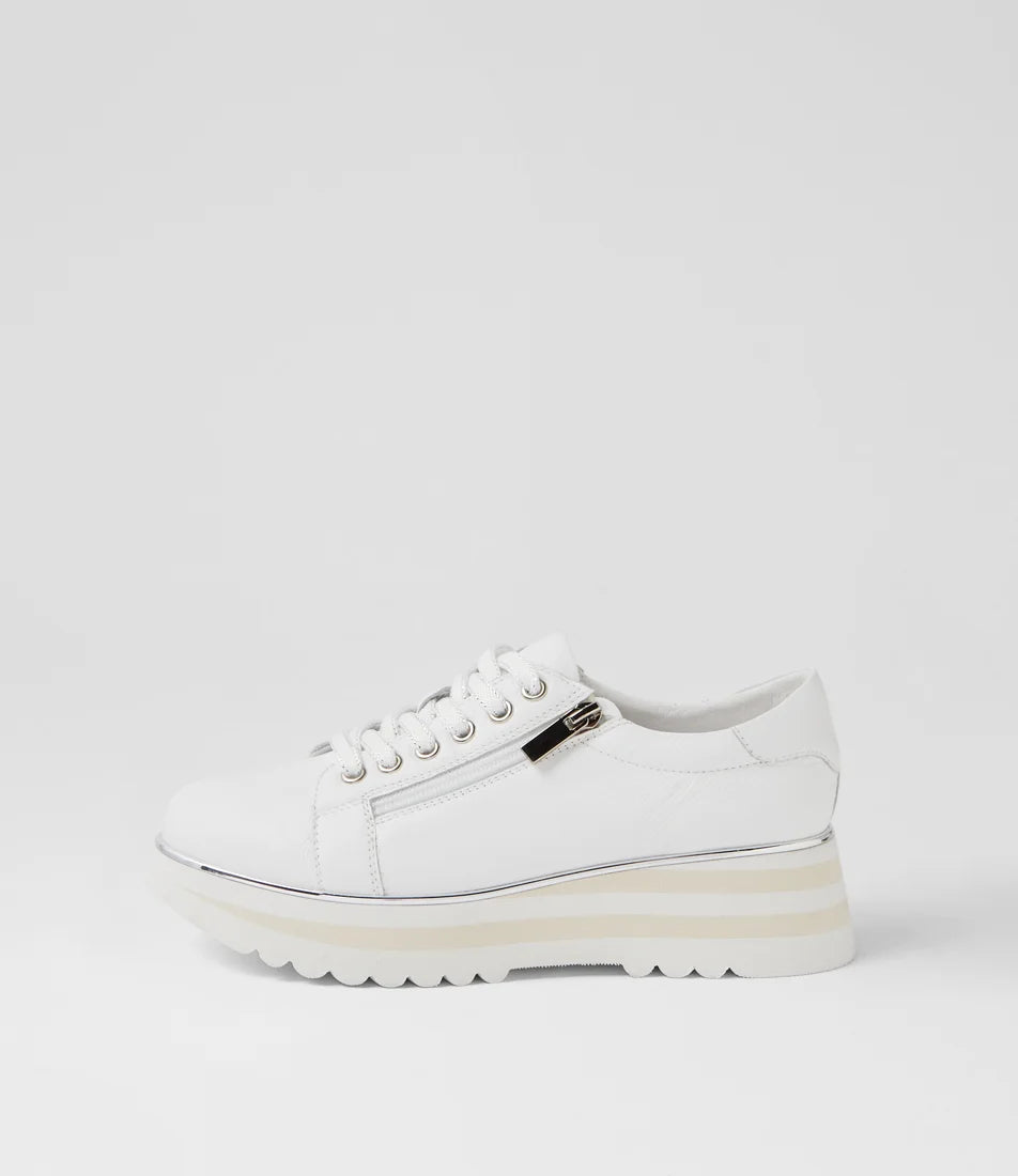 Django & Juliette - Eammes White