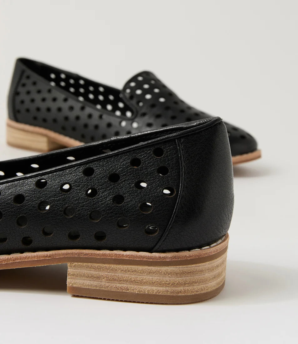 Django & Juliette - Ariah Black