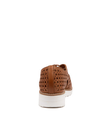 Top End - Onstage Dk Tan White