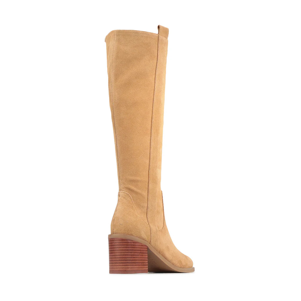 EOS - Chahnie Almond Suede