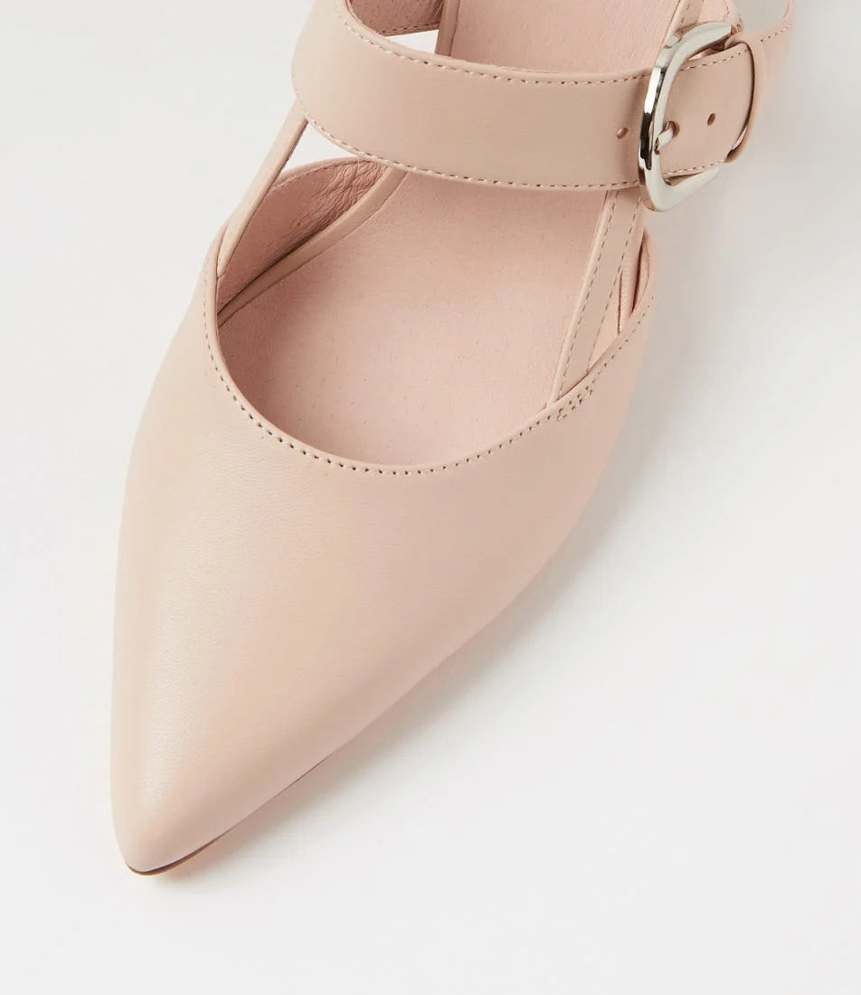 Top End - Asten Nude