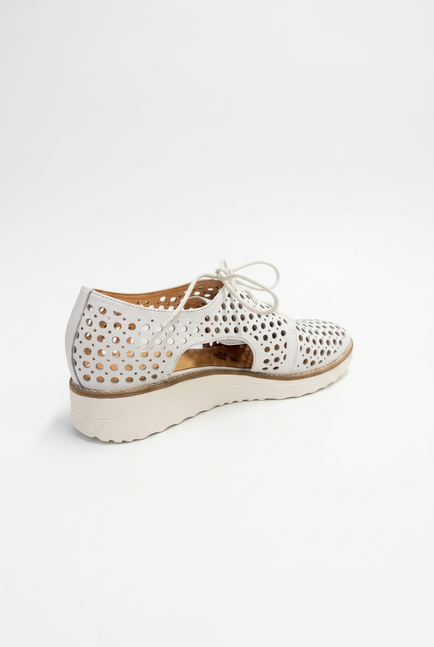 Top End - Onstage White