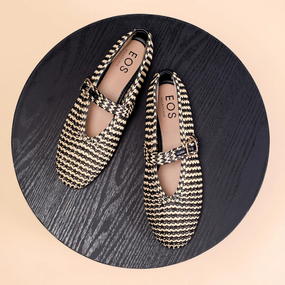 EOS - Santalum Black Raffia