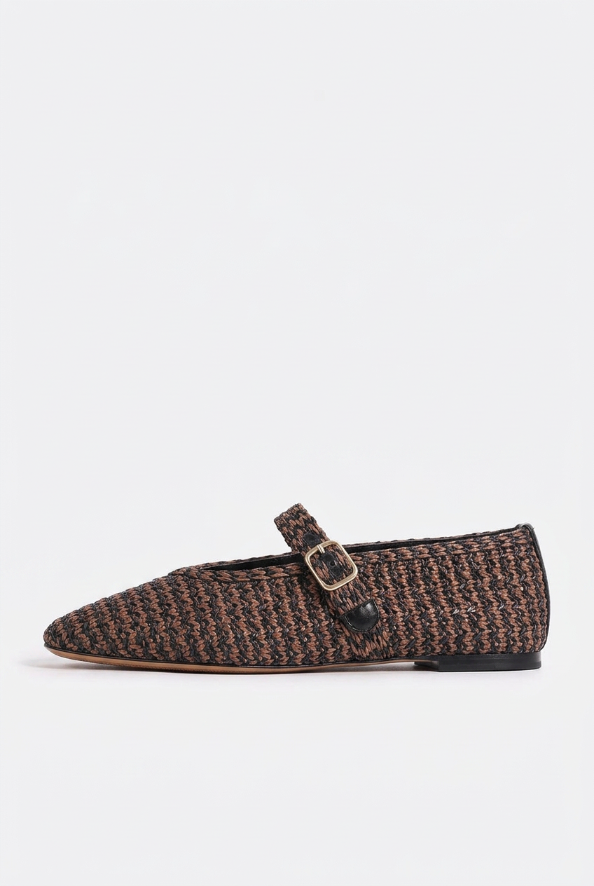 EOS - Santalum Chocolate Raffia