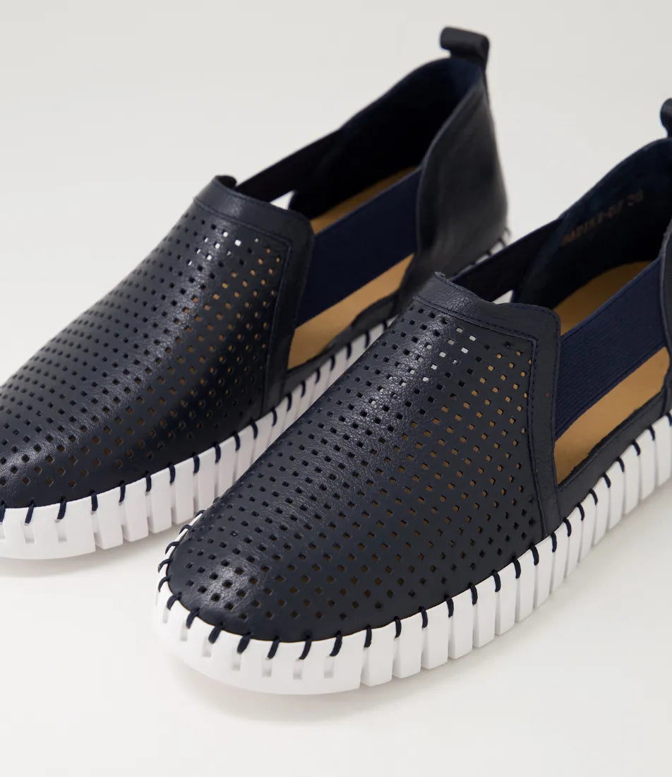 Django & Juliette - Habiki Navy White