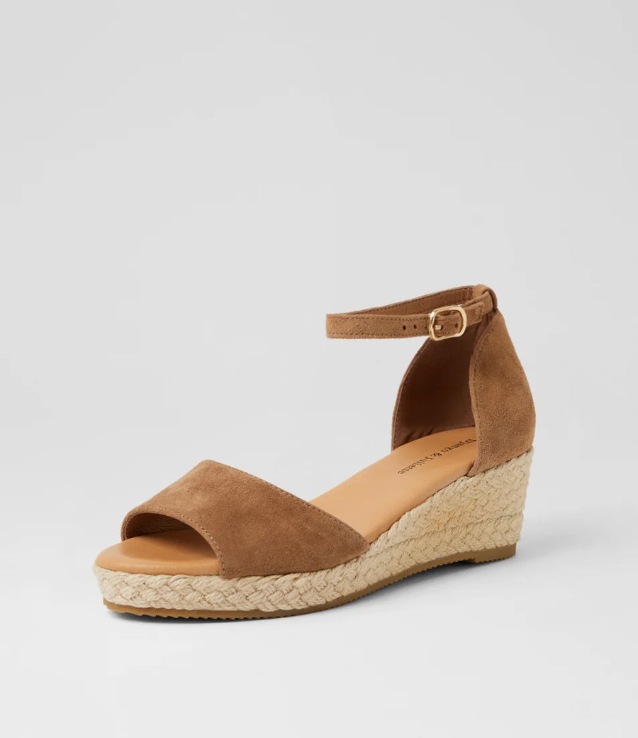 Django & Juliette - Skip Lt Choc Suede