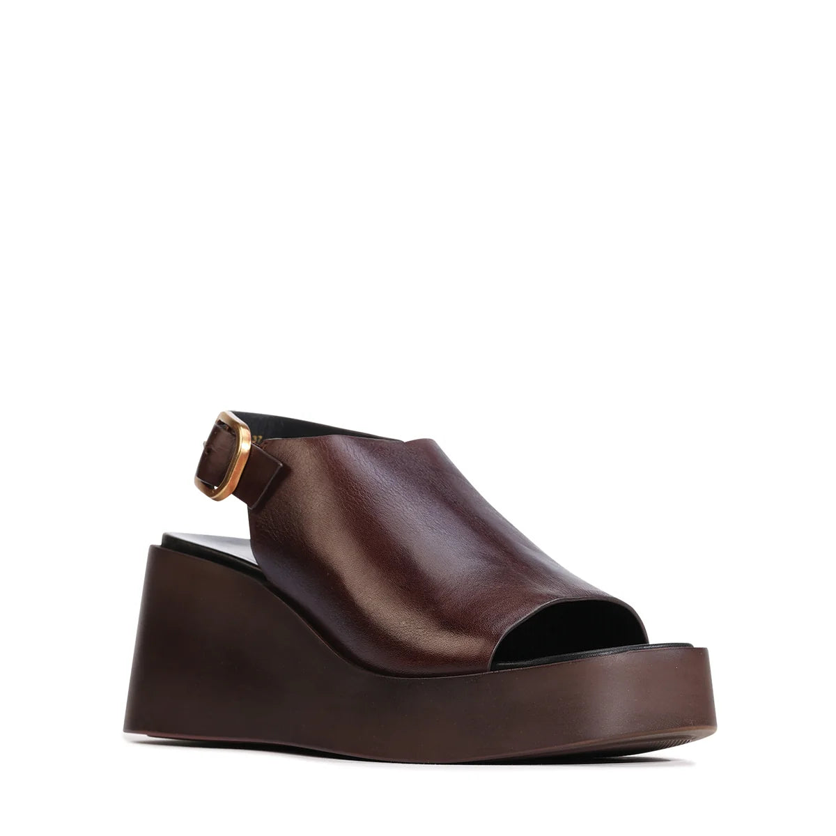 EOS - Ariani Chestnut