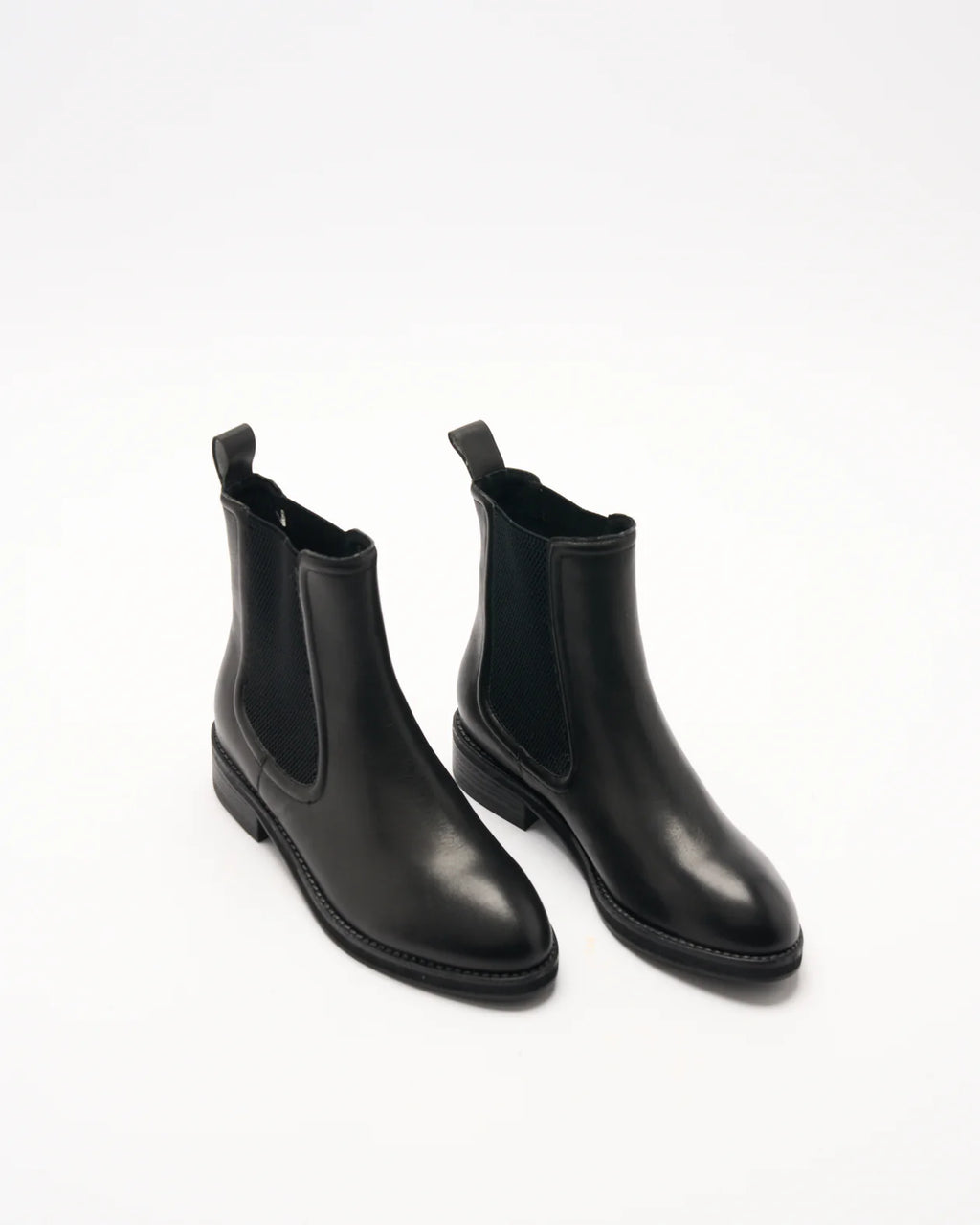 Walnut - Cora Black
